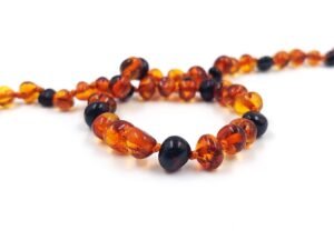 Amber necklace for kids 3cognac/cherry