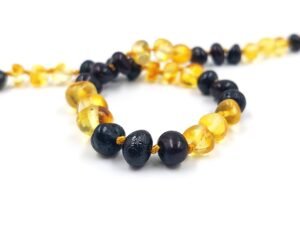 Gintariniai karoliai vaikams "Mėnulis"