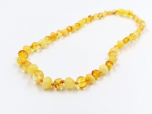 Baltijos gintaro karoliai vaikams