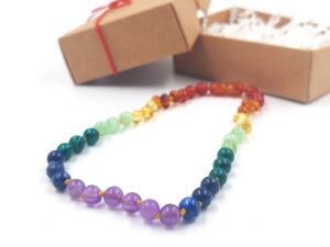 Gintaro karoliai su spalvingais akmenukais "Žvaigždele"